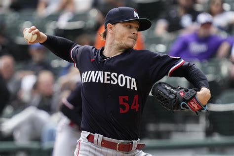 Gray lowers ERA to 2.84, helps Twins beat White Sox 4-0 to close on AL Central title